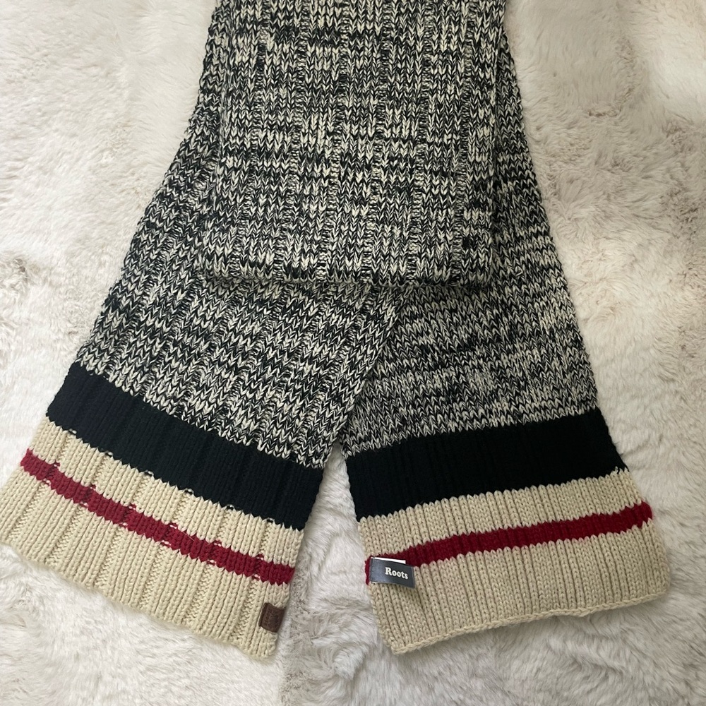 Roots Knit Cabin Scarf 70”